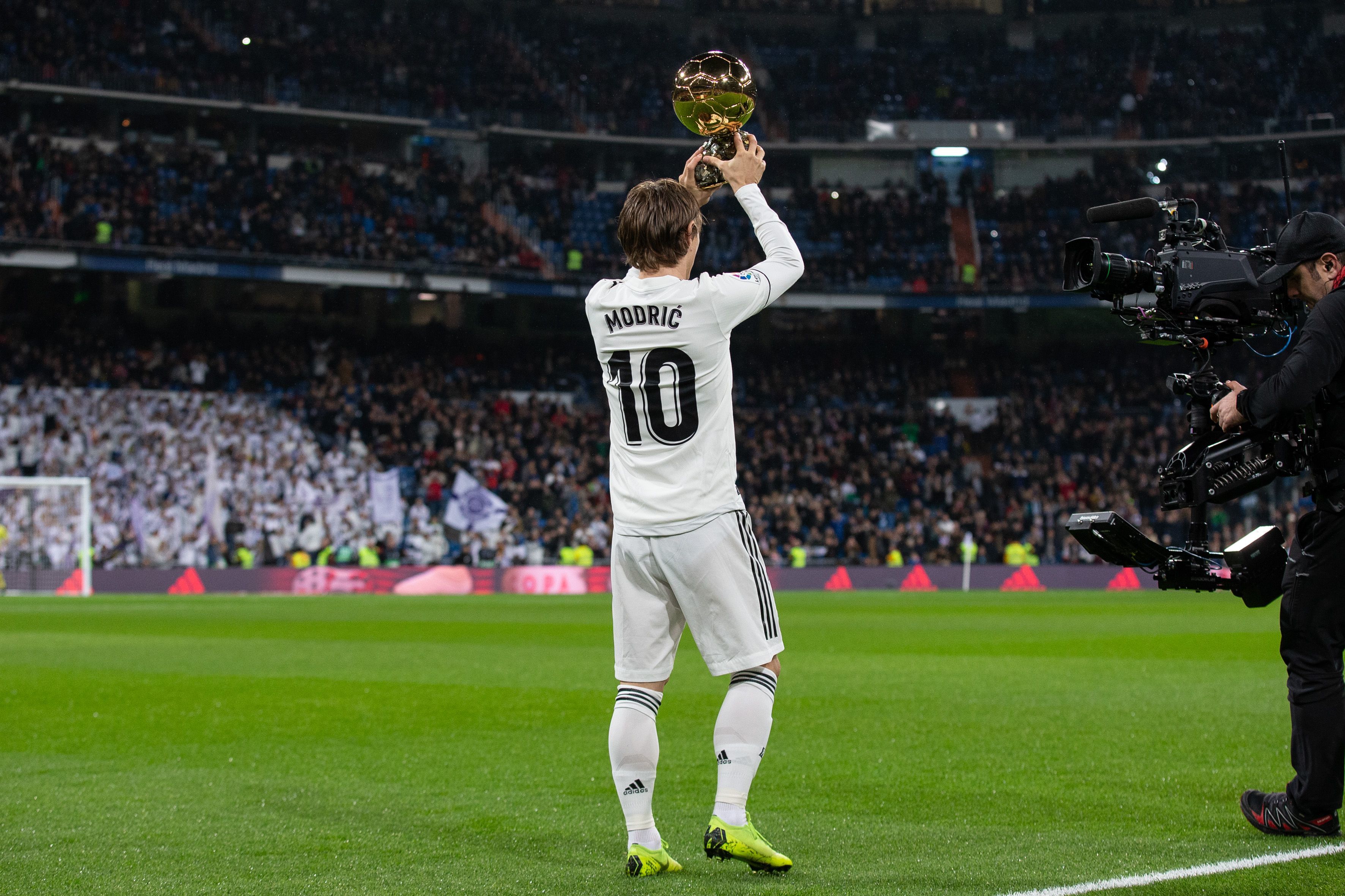 降级区遇欧冠区！圣保利主场死守，莱比锡客场止颓抢分