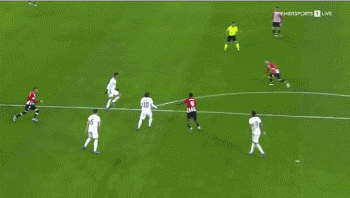 三王节快乐 🫅🏼🫅🏽🫅🏿 🎁你想为球队向梅尔乔尔、加斯帕和巴尔塔萨讨什么礼物？ 来源：每日体育报