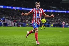 阿莫林解释曼联安排中卫罚点球：前锋射门真不如后卫，进球不够多曼联前锋射门真不如后卫！中卫罚点球加纳乔无缘，阿莫林解释理由。