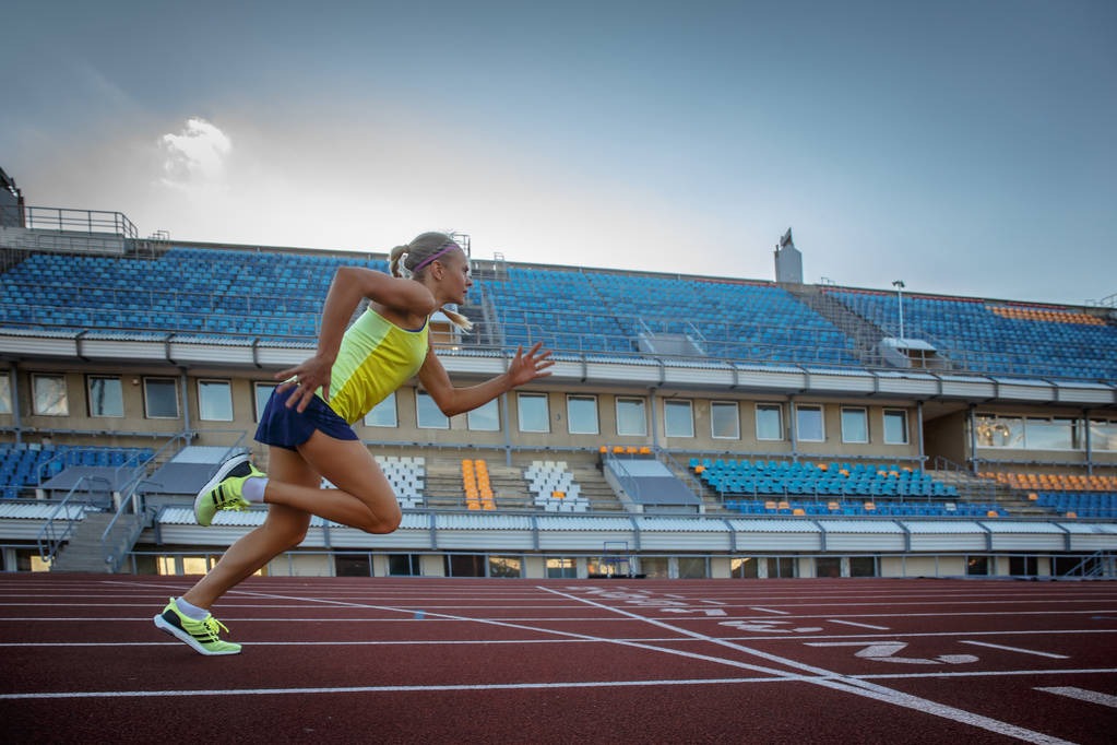 2016年11月：克里斯·布莱恩特夺得国联MVP，完成新人王到MVP的无缝连接。